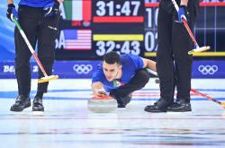 开云下载-欢呼胜利芬兰冰球队逆袭获得宝贵分数