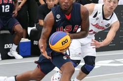 开云体育中国-澳大利亚男篮力克土耳其男篮，萨姆·米切尔制霸全场