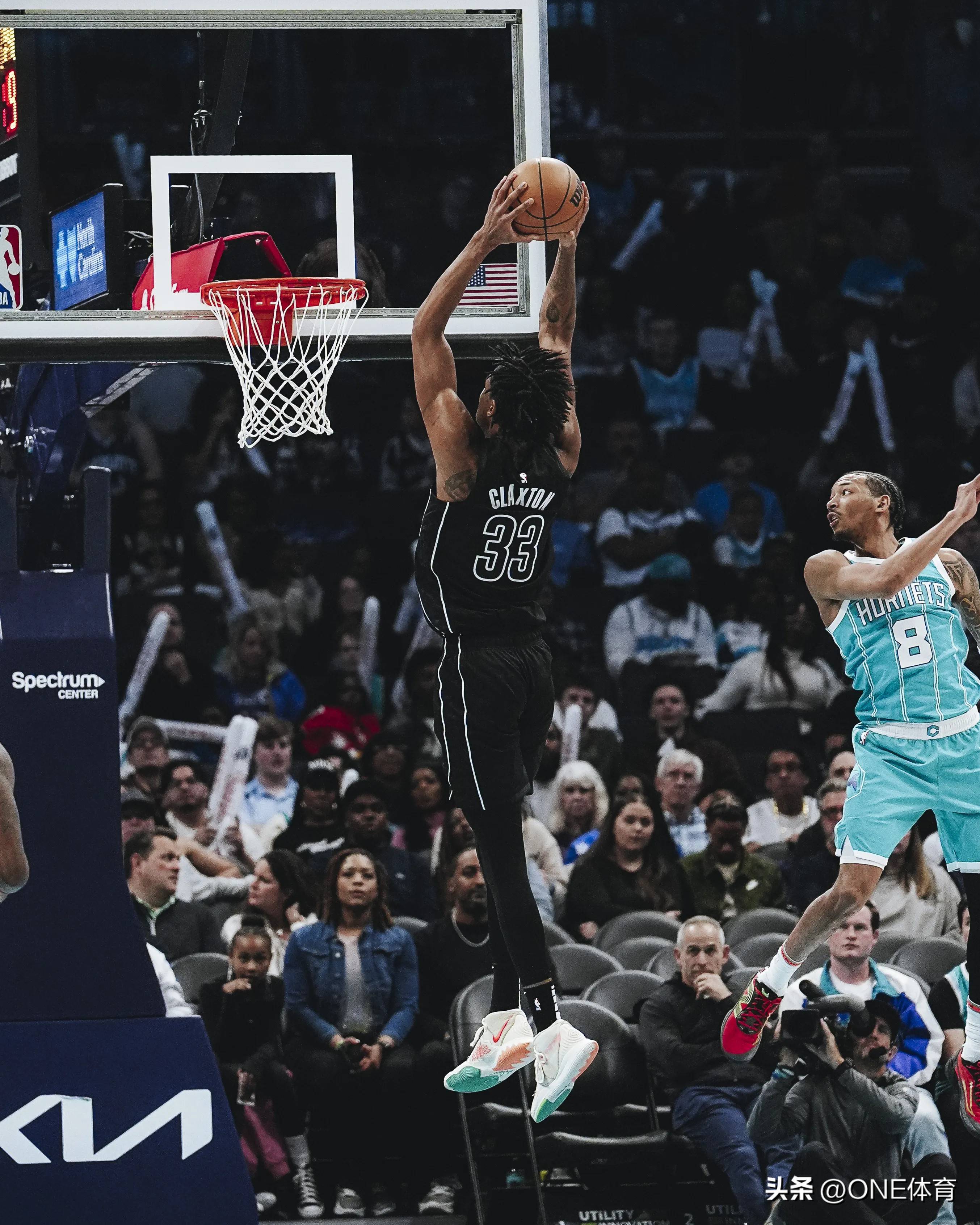 篮网队逆风翻盘,迎接季后赛挑战 篮网队逆风翻盘,迎接季后赛挑战