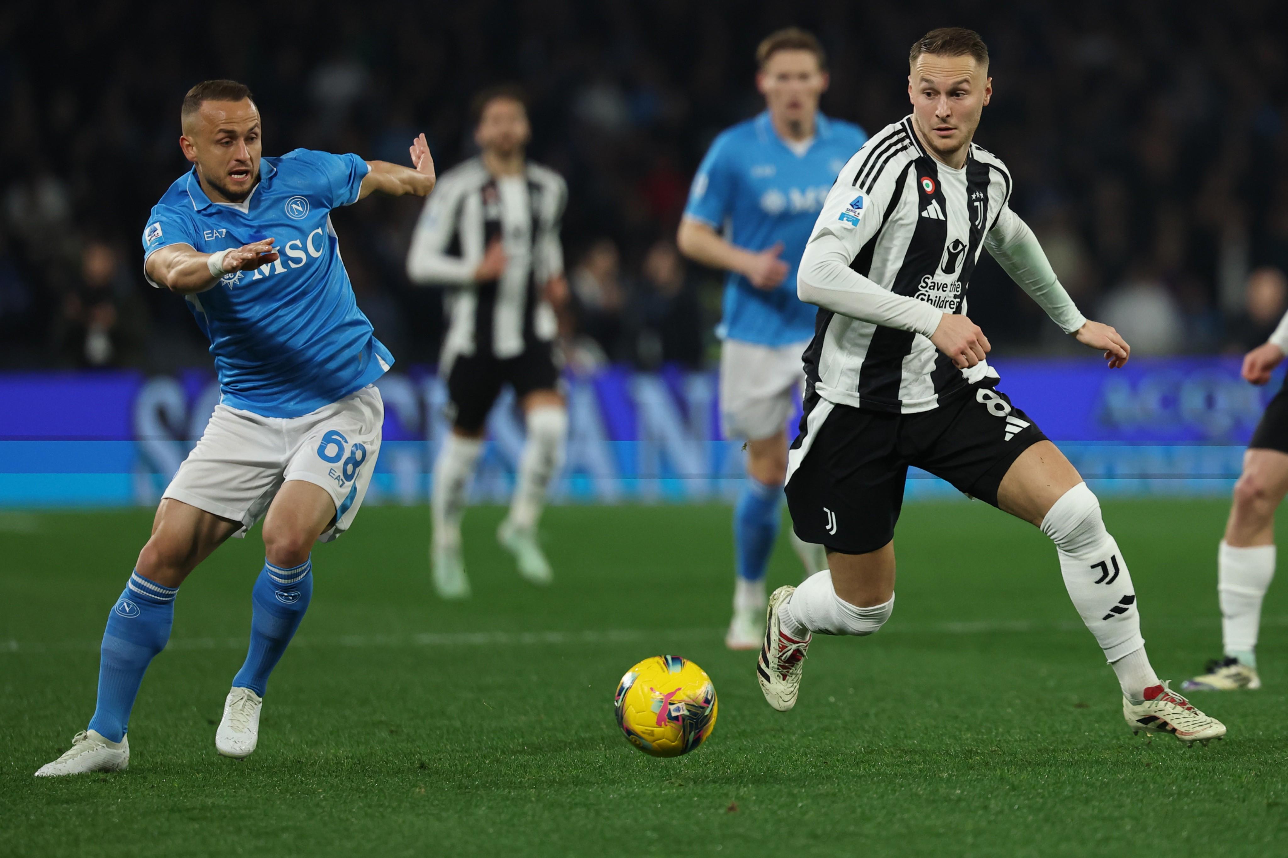 尤文图斯客场大胜,追平意甲榜首 尤文图斯客场大胜,追平意甲榜首