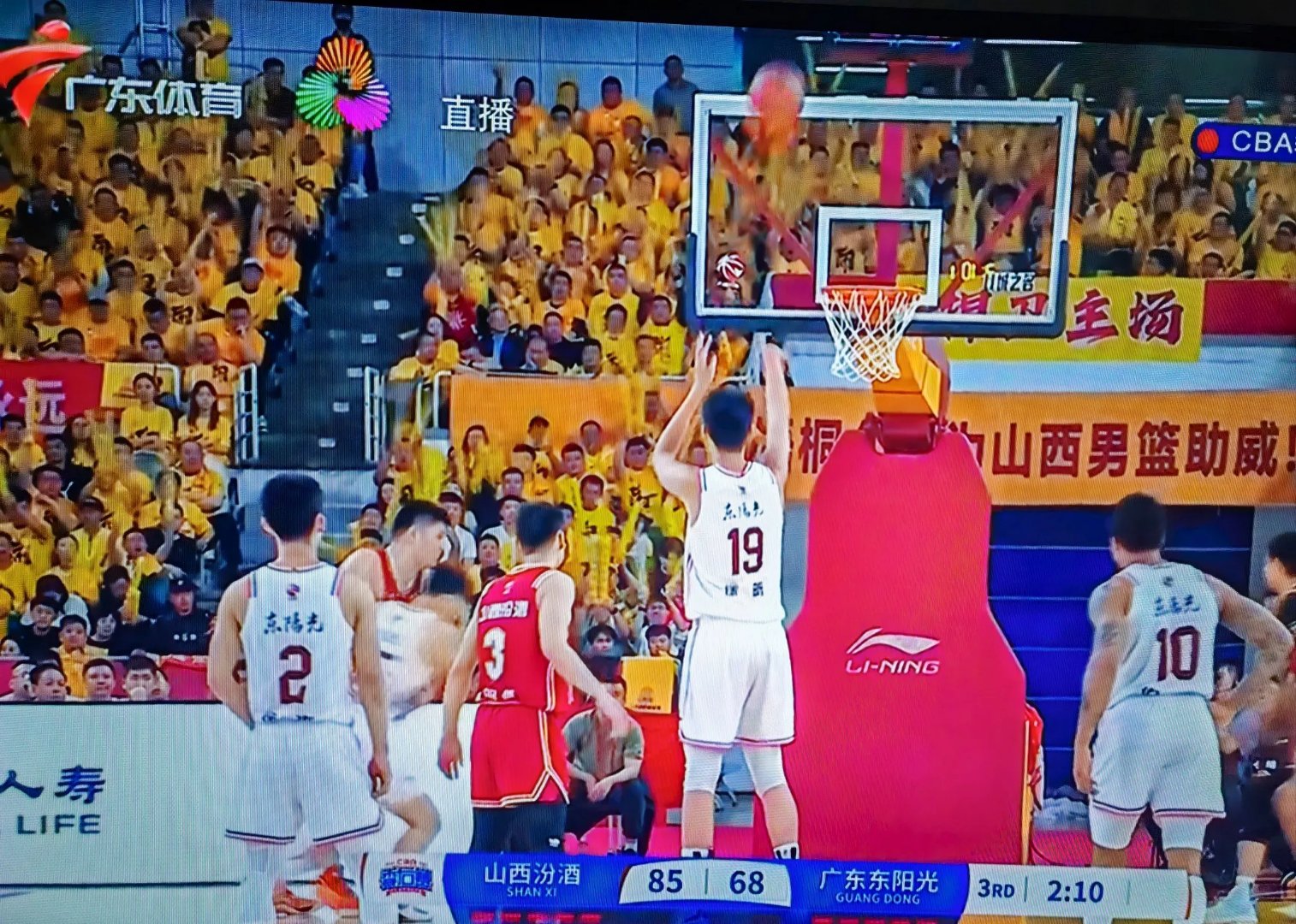 山西队主场表现出色,取得双杀 山西队主场表现出色,取得双杀