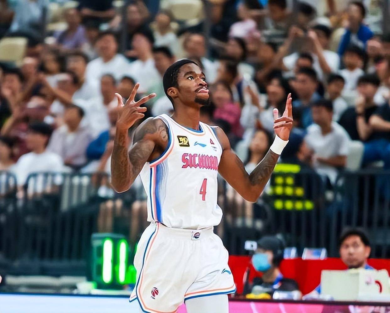 澳大利亚男篮力克土耳其男篮，萨姆·米切尔制霸全场