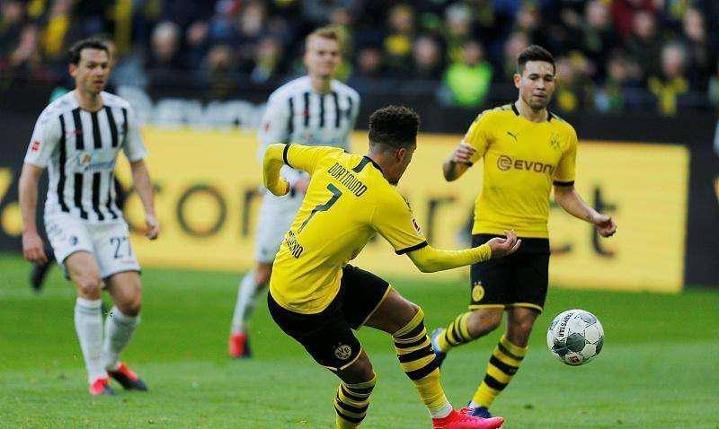 多特蒙德客场战胜劲敌，赢得关键比赛