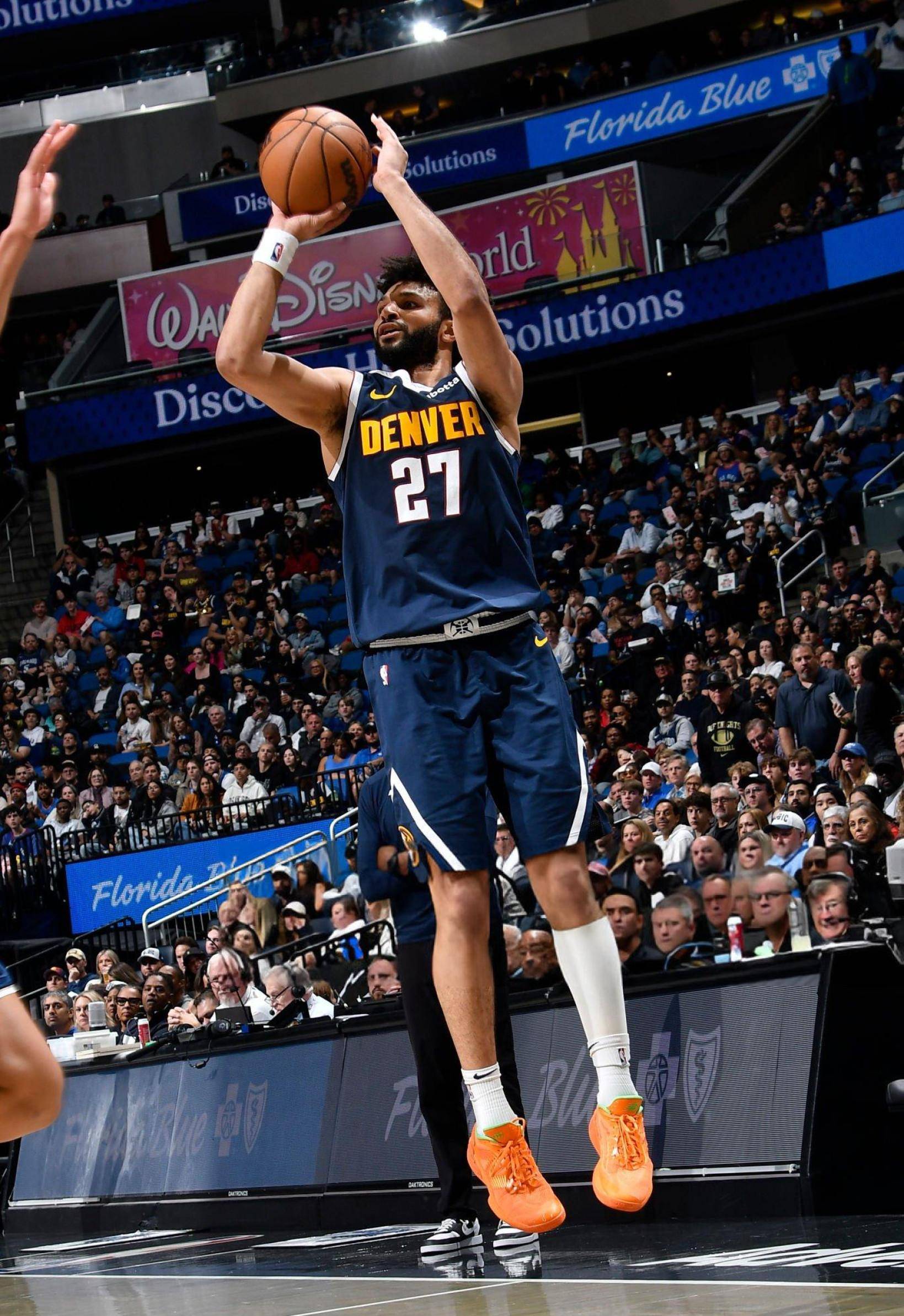 掘金客场战胜小牛，约基奇贡献三双数据