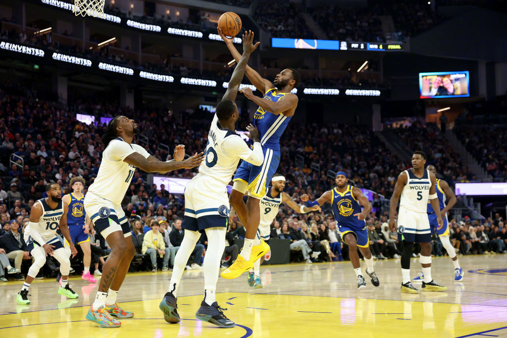 关于追分风暴！国王主场力克森林狼，霍尔巴特42分！的信息