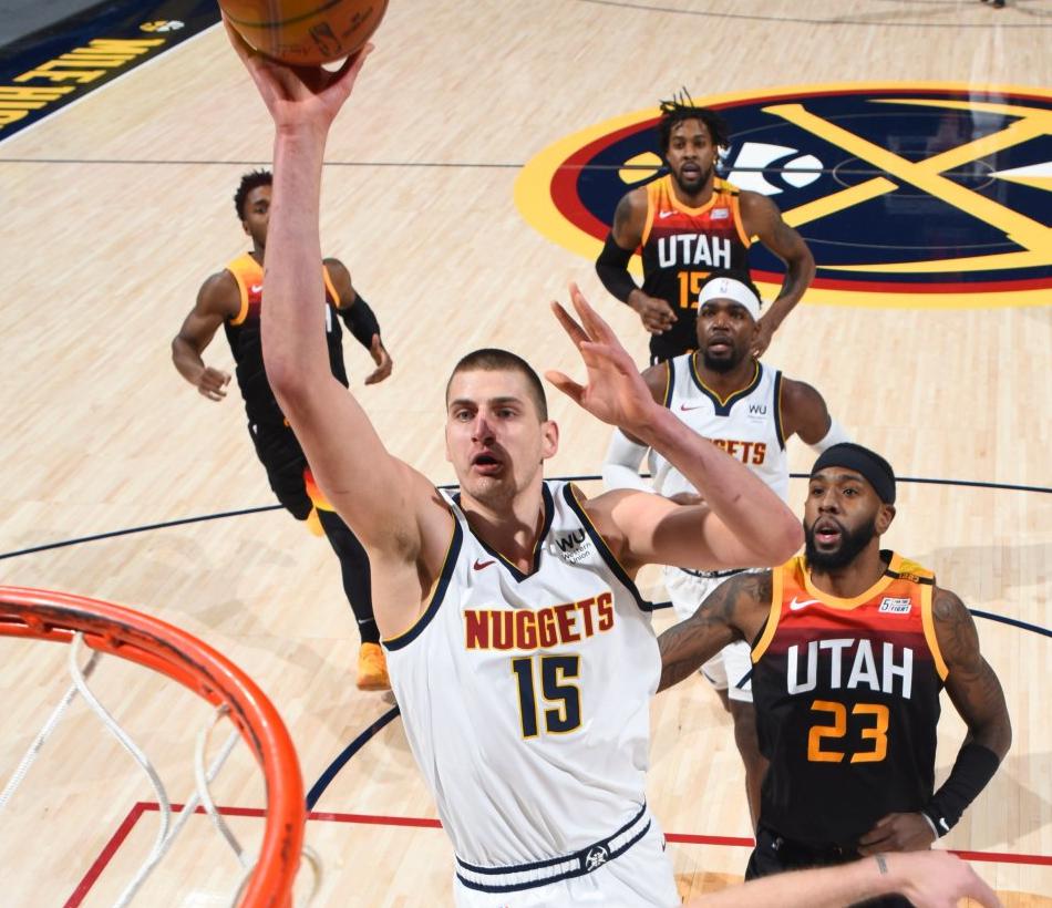 广州队碾压福建队，利拉德点燃赛场